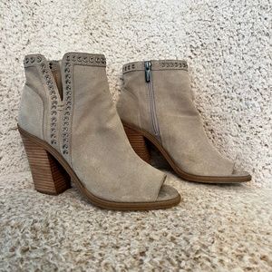 Vince Camuto peep toe booties size 7, barely worn.